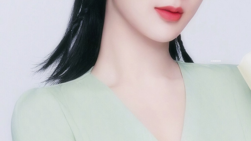 杨紫谢娜微博之夜后台挽手长谈，姐妹情谊羡煞旁人